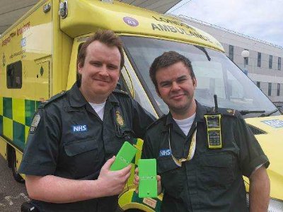 Nissan supports initiative to provide free mobile phone power packs to frontline workers