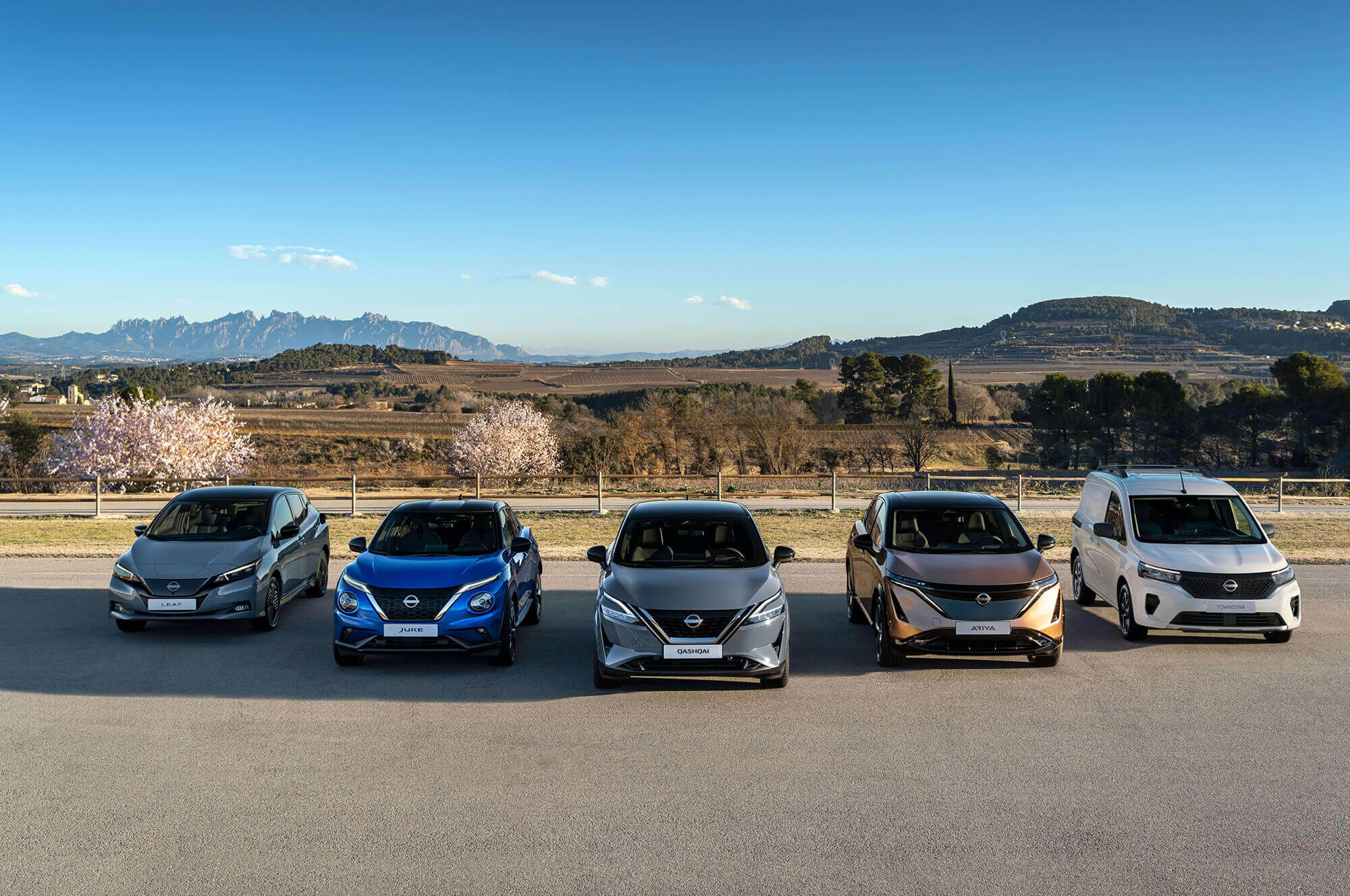 Nissan charges towards electrified future with new line-up and technologies