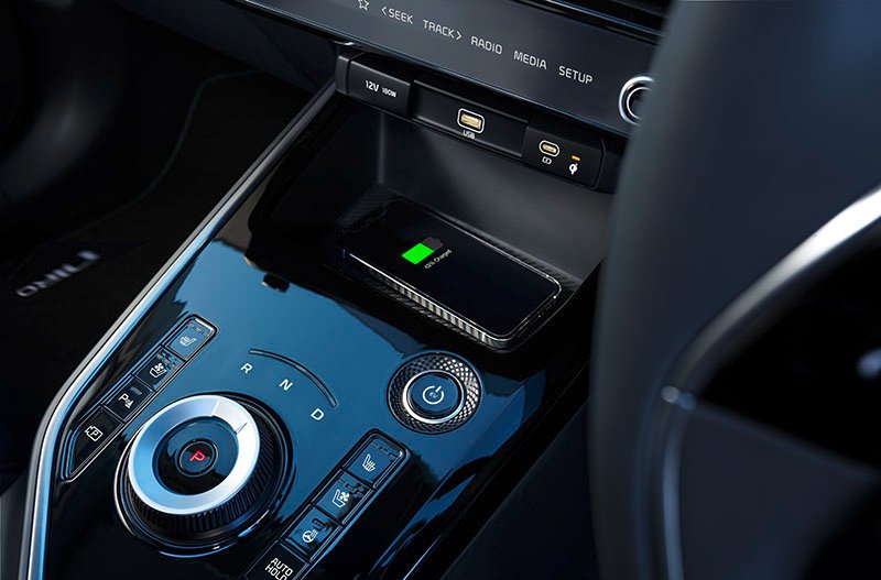Fast charging throughout the cabin https://www.brayleys.co.uk/assets/media/fastchargingthroughoutthecabin_1.jpeg