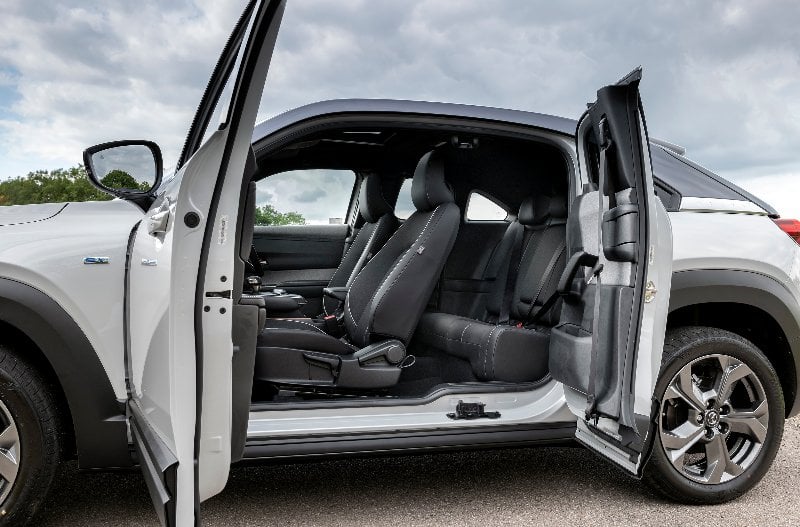 Freestyle doors https://www.brayleys.co.uk/assets/media/freestyledoors.jpeg