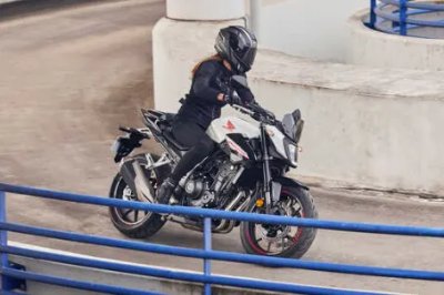 Honda CB500 bike