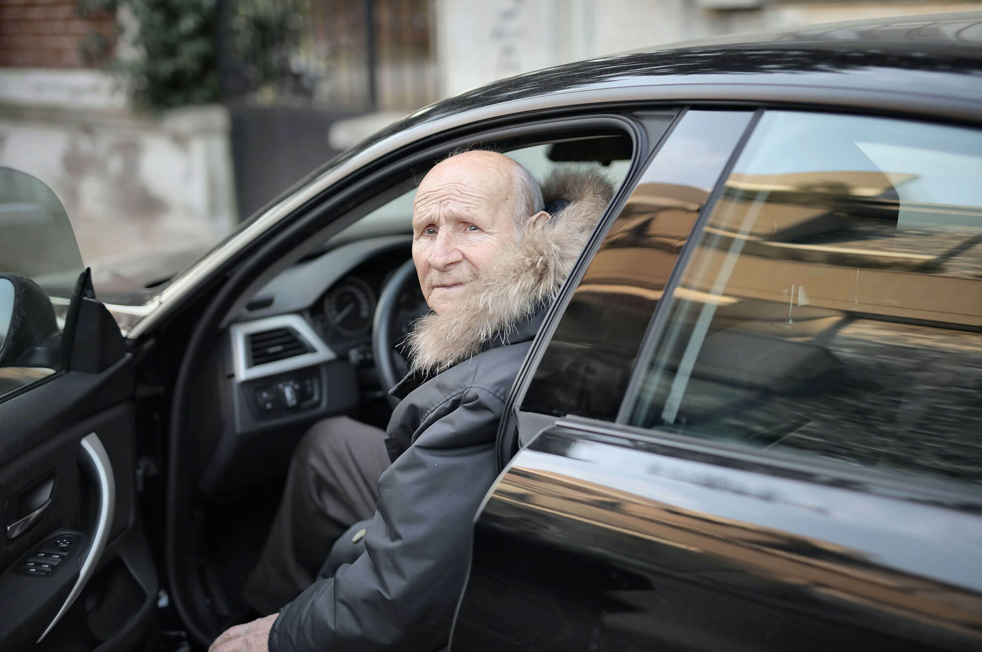 Experts suggest elderly drivers shouldn't be penalised for driving offences 