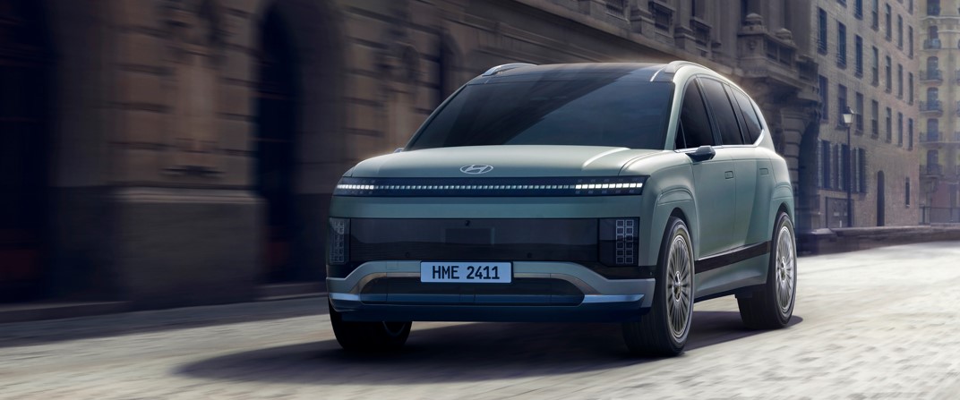 IONIQ 9 Lifestyle Image 