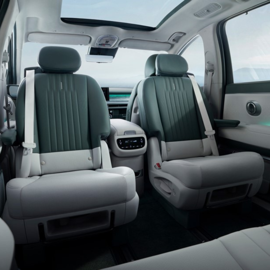 IONIQ 9 SWIVEL SEATS