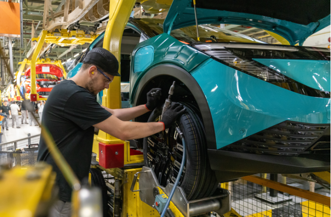 All-New Nissan LEAF Pricing Revealed: Starts at £32,249 with UK EV Grant