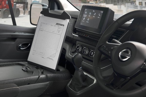 Nissan Primastar Van interior