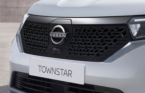 Nissan Primastar Van grill