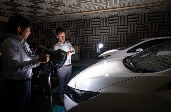 Nissan trialling cool paint technology