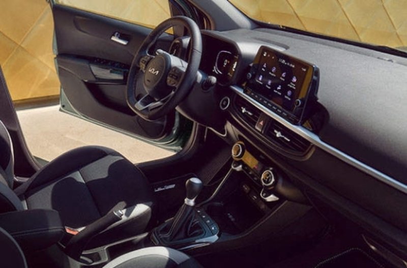 Touchscreen navigation https://www.brayleys.co.uk/assets/media/picantotouchscreennavigation.jpeg