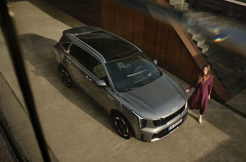 Panoramic sunroof https://www.brayleys.co.uk/assets/media/sorentopanoramicsunroof.jpeg