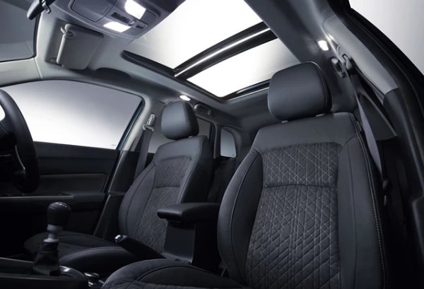 Suzuki Vitara interior