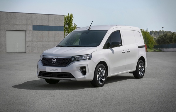 Star of the show! Townstar EV wins rave reviews from leading motoring writers