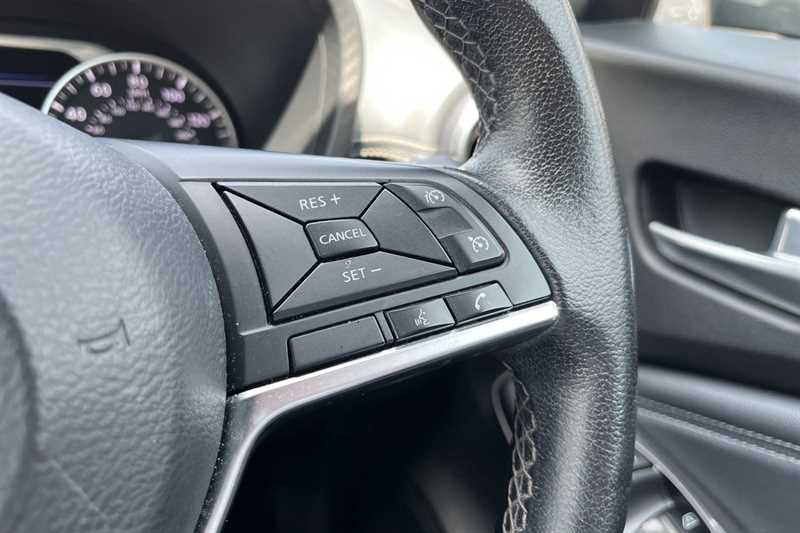 NISSAN JUKE 1.0 DIG T 114 N CONNECTA 5DR MANUAL 32,626 MILES PETROL CASH...