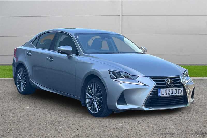 Lexus IS